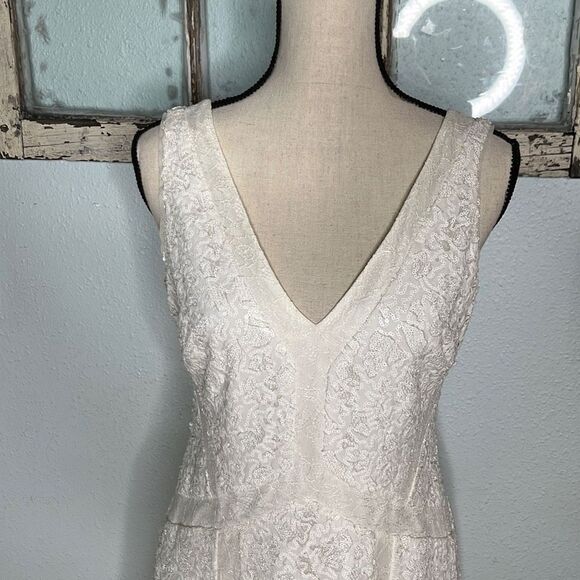 BCBG Maxazria Sequin Lace Sleeveless V Neck Off White A-line Women's Dress Size - Picture 4 of 15